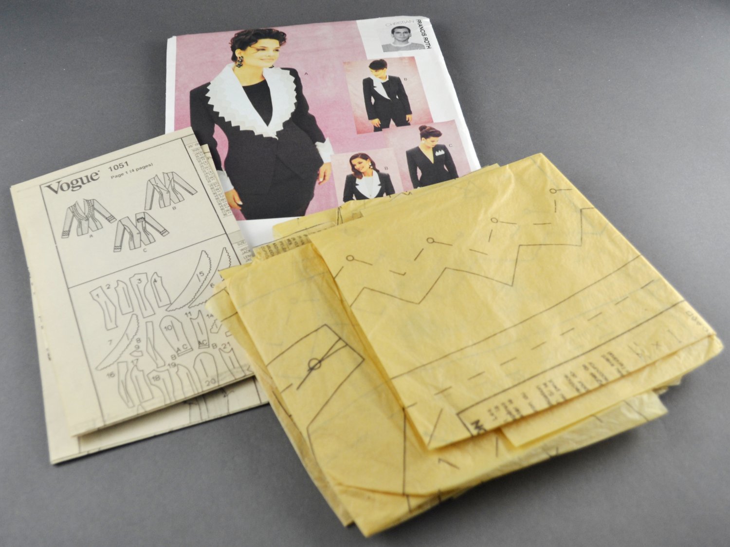 Vogue 1051 Sewing Pattern Christian Francis Roth Misses' Jacket Size 12
