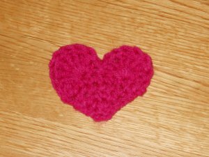 Hot Pink Valentine Crochet &acirc;�&yen;Heart&acirc;�&yen; Hair Clip