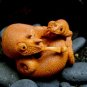 CHAMELEON LIZARD ANOLE & BABY CARVED PEACH TREE WOOD 2"  FREE GIFT SILK BAG
